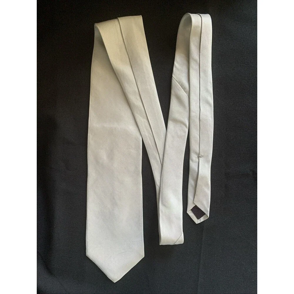 Vintage 90s Tom James Silk Neck Tie Silver Gray NOS Designer Executive Corpcore